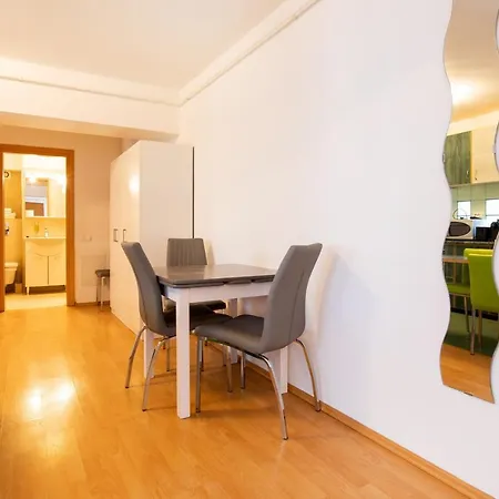 Apartment Virtutii Bucharest
